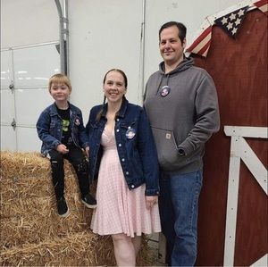 Meet your Posher, Alexandria